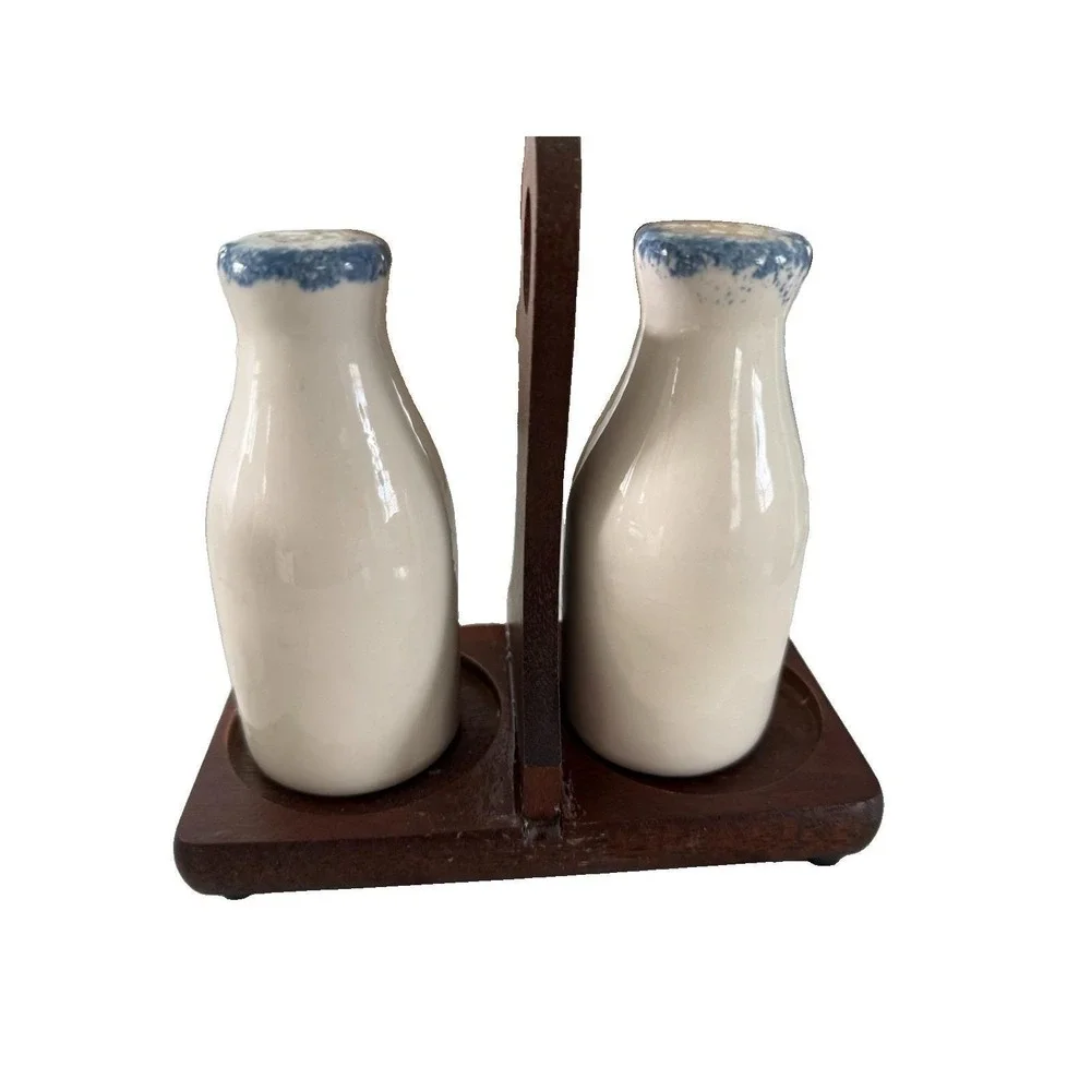 Country Style Milk Bottle Salt And Pepper Shakers With Wooden Stand Vintage